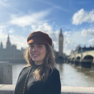 Meet your Posher, Crystal